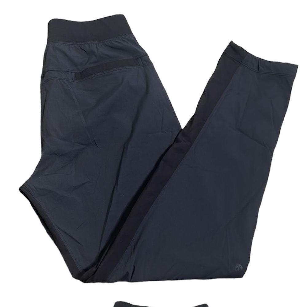Lululemon black Great Wall pants size medium gray active wear